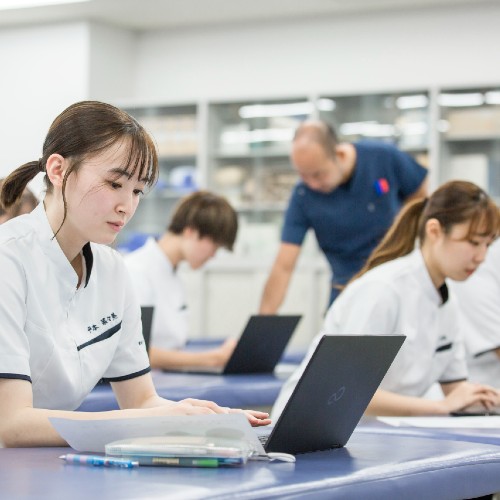 横浜リハビリテーション専門学校2