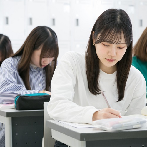 札幌ほいく専門学校3