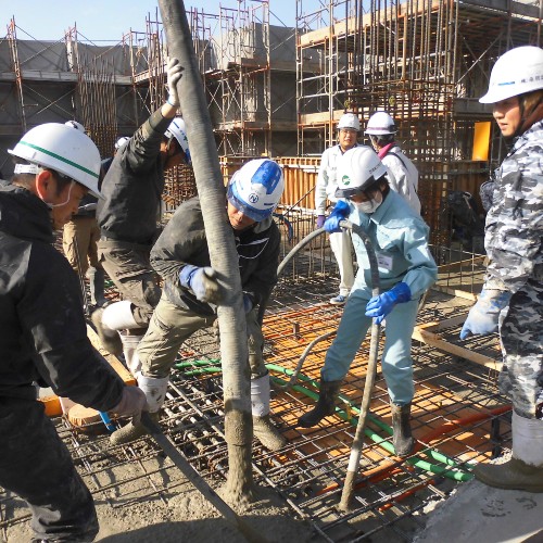 日本工科大学校2