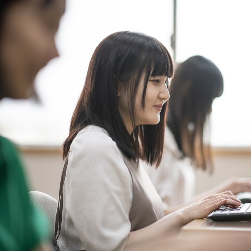 東京立正短期大学