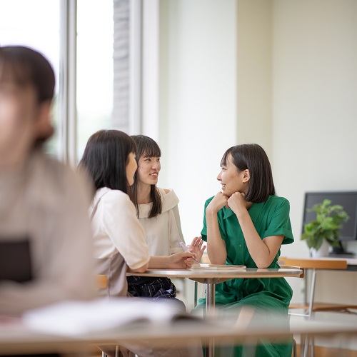 東京立正短期大学