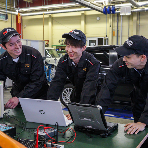 中日本自動車短期大学のオープンキャンパス