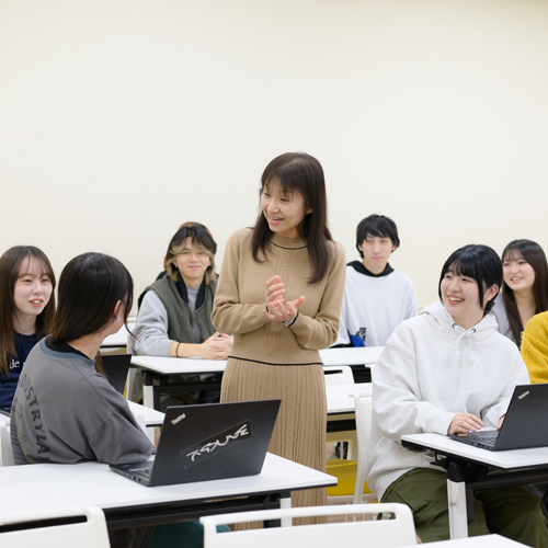 東京未来大学