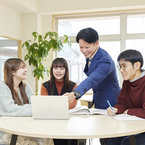 アール医療専門職大学の写真