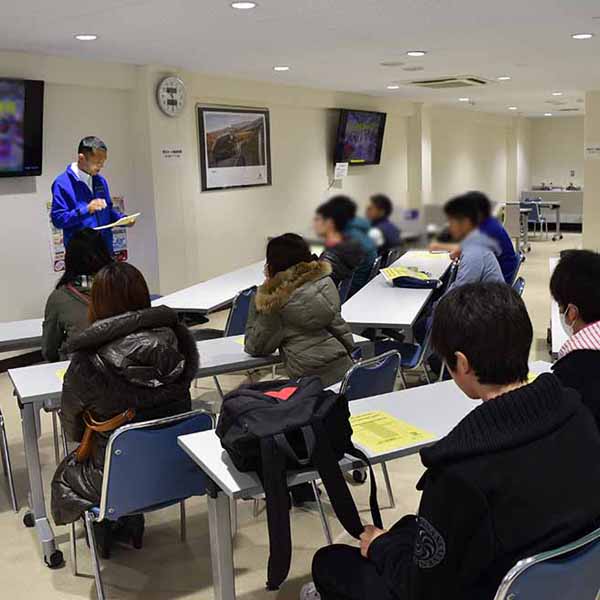 専門学校　東京自動車大学校