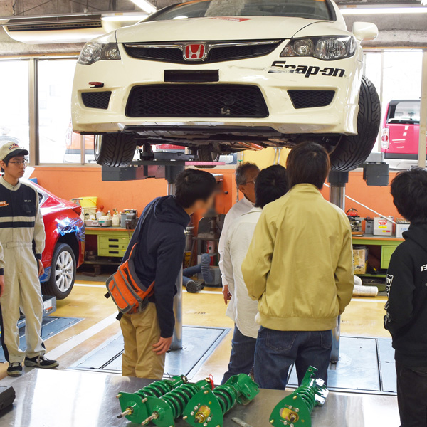 専門学校　東京自動車大学校