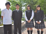 白樺学園高等学校の制服