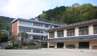 一燈園高等学校