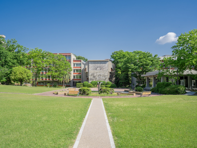 南山大学