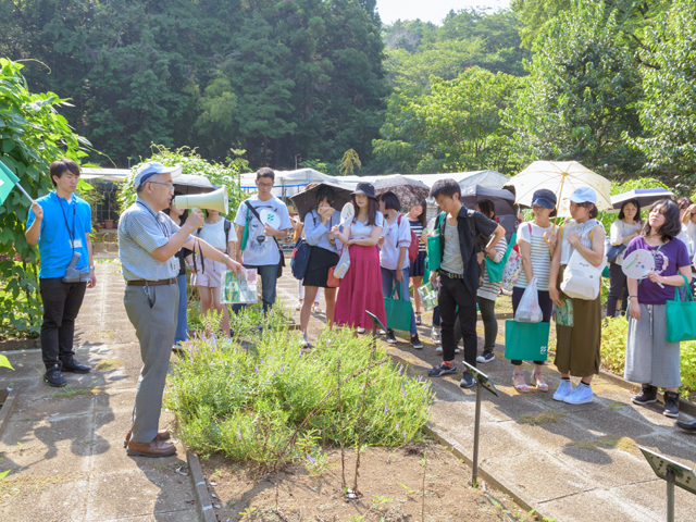 昭和薬科大学のオープンキャンパス