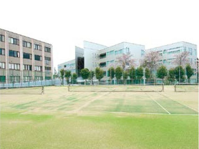 植草学園大学のスポーツ施設