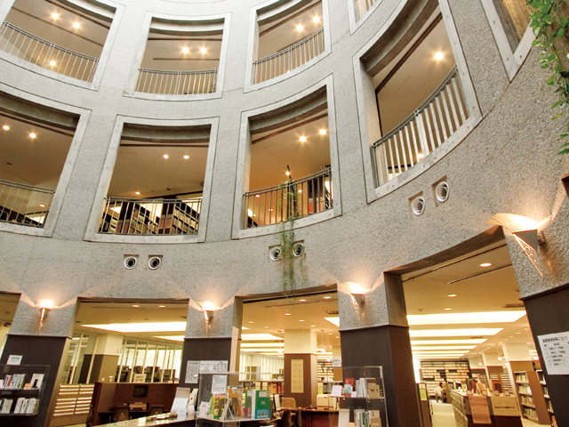 跡見学園女子大学の図書館