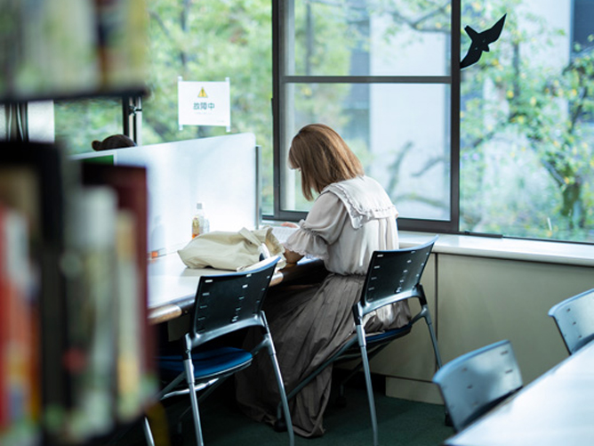 武蔵大学の図書館