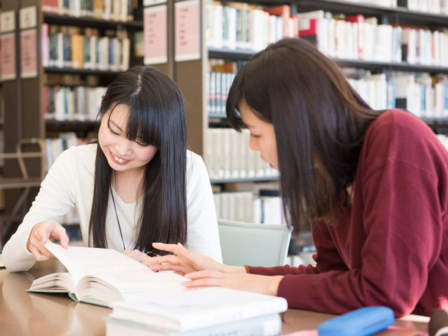 跡見学園女子大学の図書館