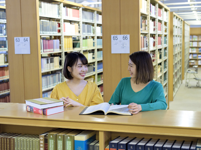 大妻女子大学短期大学部の図書館