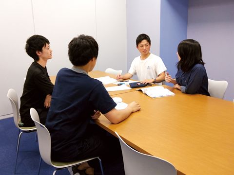 森ノ宮医療大学の図書館